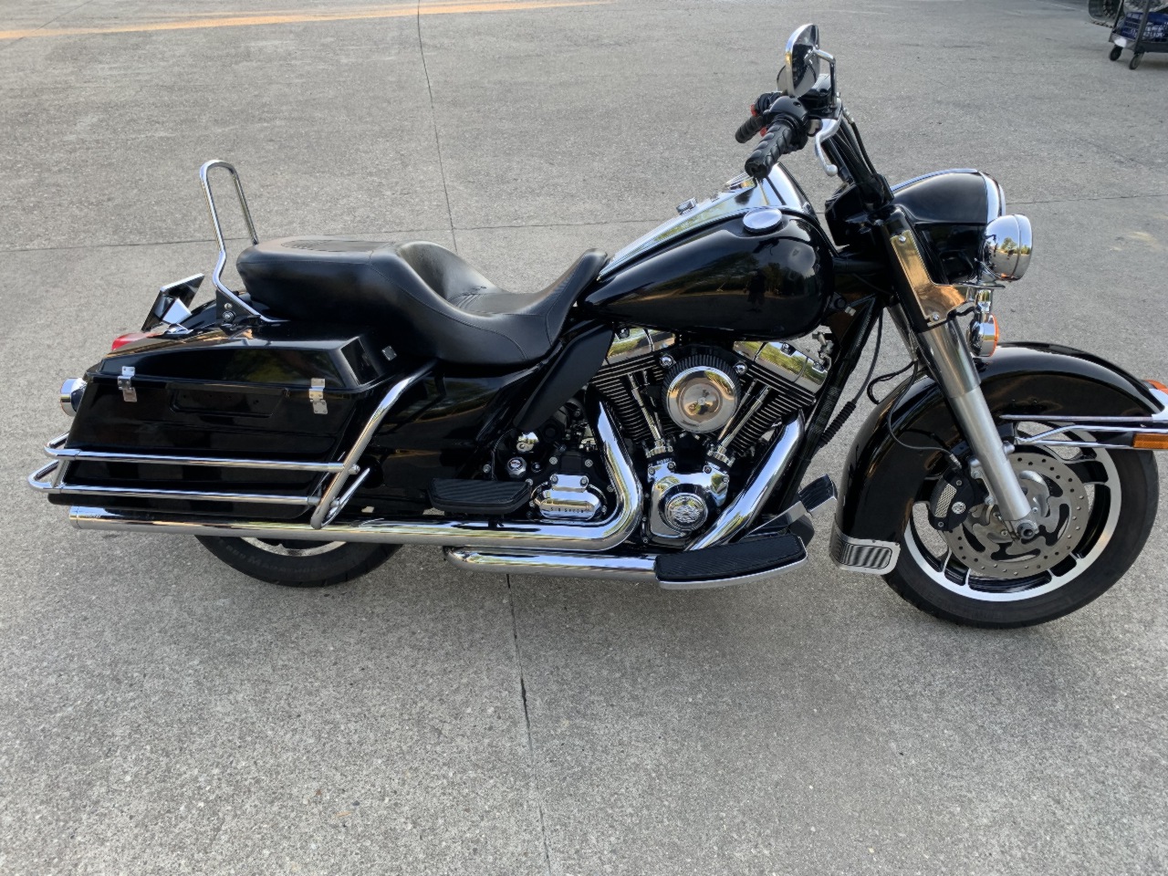 2011 Harley Davidson  FLHP Road King Police 